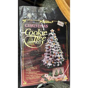 Vintage Wilton‎ Christmas COOKIE TREE KIT LARGE Graduated Cutters New Sealed